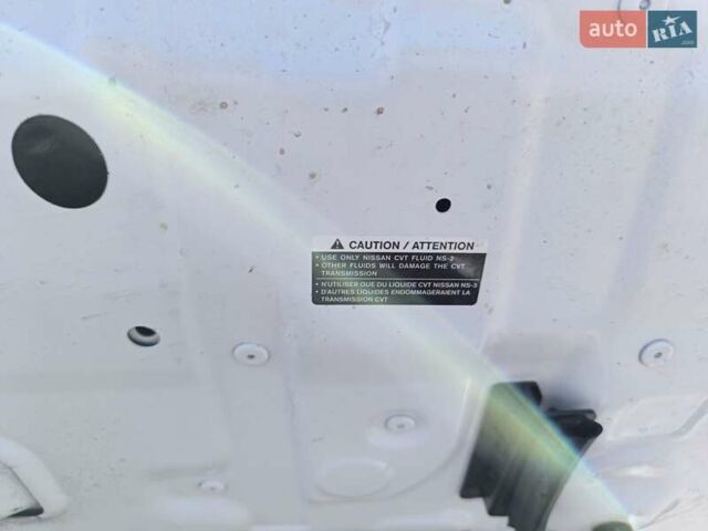 Белый Инфинити QX50, объемом двигателя 2 л и пробегом 14 тыс. км за 29800 $, фото 287 на Automoto.ua