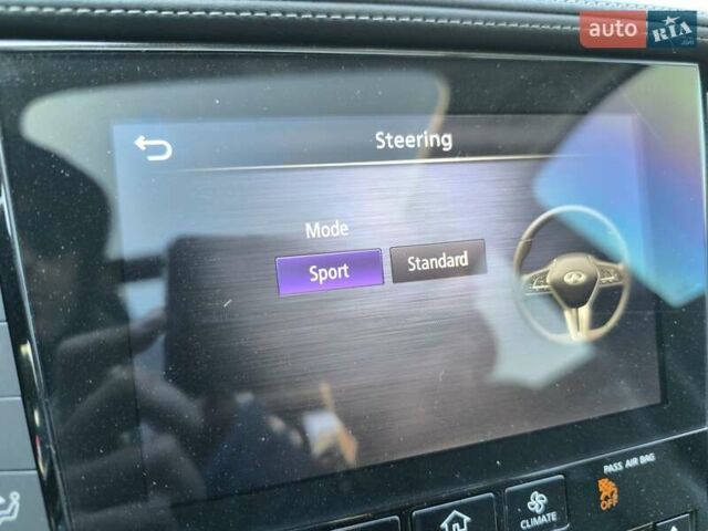 Белый Инфинити QX50, объемом двигателя 2 л и пробегом 14 тыс. км за 29800 $, фото 179 на Automoto.ua