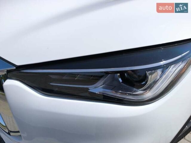 Белый Инфинити QX50, объемом двигателя 2 л и пробегом 14 тыс. км за 29800 $, фото 229 на Automoto.ua