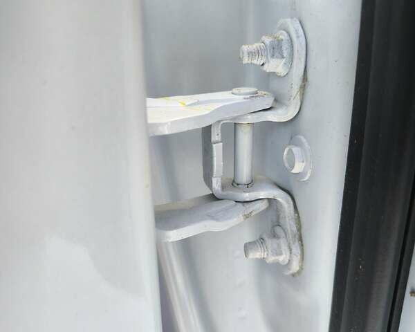 Белый Инфинити QX50, объемом двигателя 2 л и пробегом 14 тыс. км за 29800 $, фото 103 на Automoto.ua