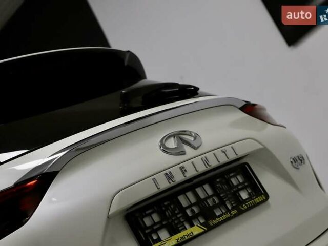 Белый Инфинити QX50, объемом двигателя 1.99 л и пробегом 38 тыс. км за 28999 $, фото 53 на Automoto.ua