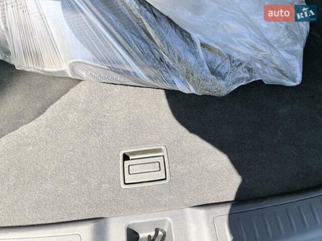 Белый Инфинити QX50, объемом двигателя 2 л и пробегом 14 тыс. км за 29800 $, фото 204 на Automoto.ua