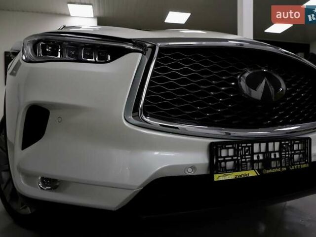 Белый Инфинити QX50, объемом двигателя 1.99 л и пробегом 38 тыс. км за 28999 $, фото 14 на Automoto.ua