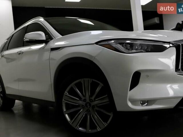 Белый Инфинити QX50, объемом двигателя 1.99 л и пробегом 38 тыс. км за 28999 $, фото 24 на Automoto.ua