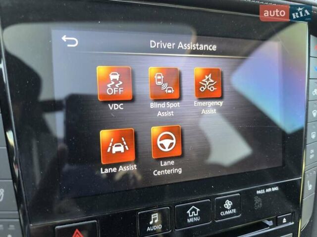 Белый Инфинити QX50, объемом двигателя 2 л и пробегом 14 тыс. км за 29800 $, фото 183 на Automoto.ua