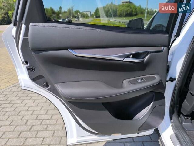 Белый Инфинити QX50, объемом двигателя 2 л и пробегом 14 тыс. км за 29800 $, фото 149 на Automoto.ua