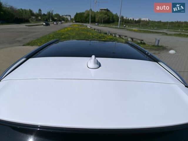 Белый Инфинити QX50, объемом двигателя 2 л и пробегом 14 тыс. км за 29800 $, фото 269 на Automoto.ua