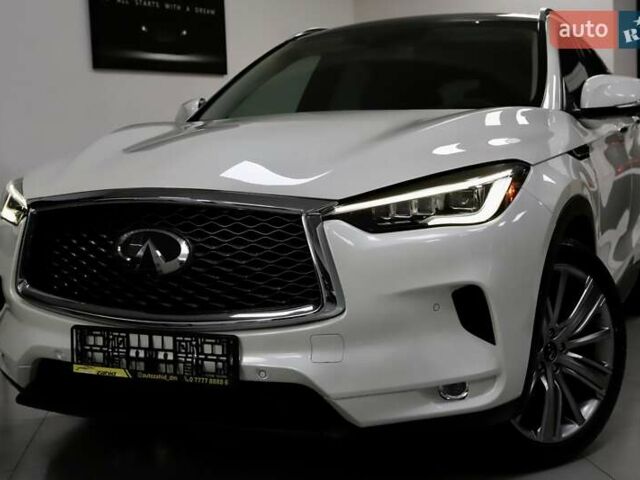 Белый Инфинити QX50, объемом двигателя 1.99 л и пробегом 38 тыс. км за 28999 $, фото 5 на Automoto.ua