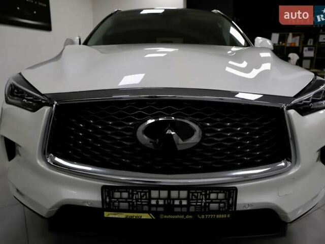 Белый Инфинити QX50, объемом двигателя 1.99 л и пробегом 38 тыс. км за 28999 $, фото 27 на Automoto.ua