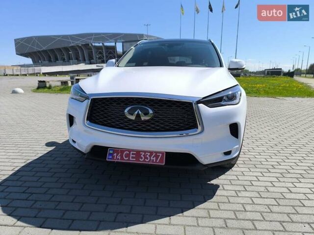 Белый Инфинити QX50, объемом двигателя 2 л и пробегом 14 тыс. км за 29800 $, фото 317 на Automoto.ua