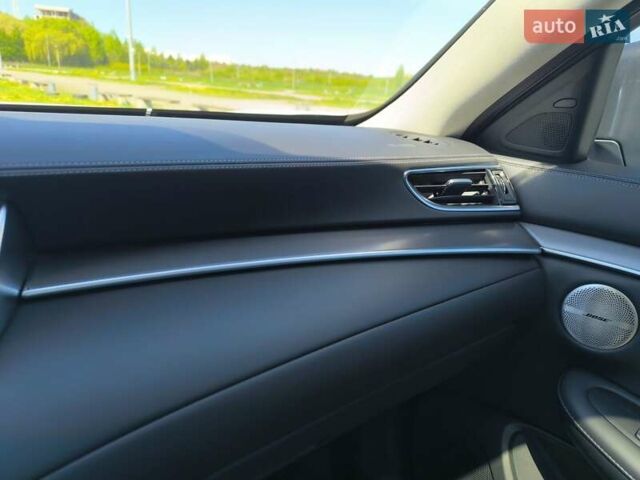 Белый Инфинити QX50, объемом двигателя 2 л и пробегом 14 тыс. км за 29800 $, фото 188 на Automoto.ua