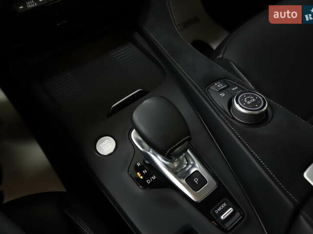 Белый Инфинити QX50, объемом двигателя 1.99 л и пробегом 38 тыс. км за 28999 $, фото 78 на Automoto.ua