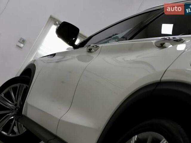 Белый Инфинити QX50, объемом двигателя 1.99 л и пробегом 38 тыс. км за 28999 $, фото 47 на Automoto.ua