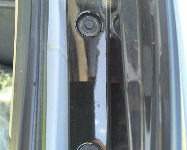 Белый Инфинити QX50, объемом двигателя 2 л и пробегом 14 тыс. км за 29800 $, фото 203 на Automoto.ua