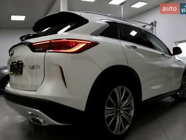 Белый Инфинити QX50, объемом двигателя 1.99 л и пробегом 38 тыс. км за 28999 $, фото 39 на Automoto.ua