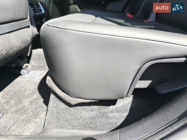 Белый Инфинити QX50, объемом двигателя 2 л и пробегом 14 тыс. км за 29800 $, фото 142 на Automoto.ua