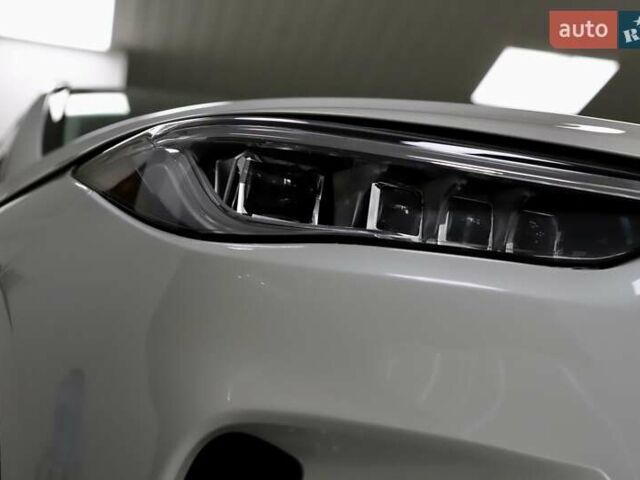 Белый Инфинити QX50, объемом двигателя 1.99 л и пробегом 38 тыс. км за 28999 $, фото 16 на Automoto.ua