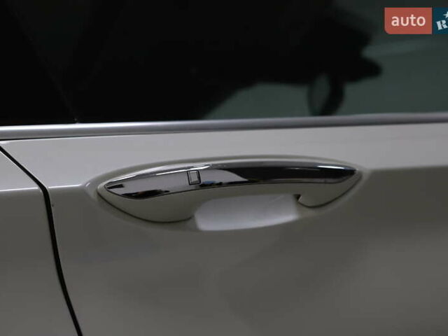 Белый Инфинити QX50, объемом двигателя 1.99 л и пробегом 38 тыс. км за 28999 $, фото 43 на Automoto.ua