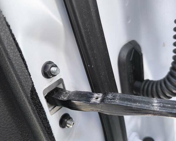 Белый Инфинити QX50, объемом двигателя 2 л и пробегом 14 тыс. км за 29800 $, фото 135 на Automoto.ua