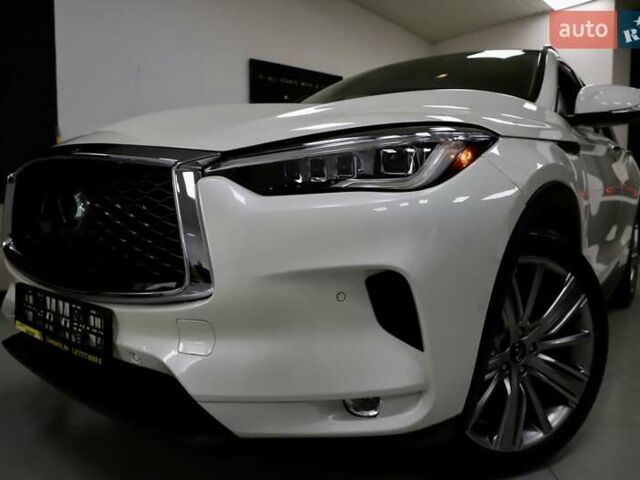 Белый Инфинити QX50, объемом двигателя 1.99 л и пробегом 38 тыс. км за 28999 $, фото 29 на Automoto.ua
