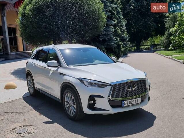 Білий Інфініті QX50, об'ємом двигуна 1.99 л та пробігом 1 тис. км за 37500 $, фото 2 на Automoto.ua