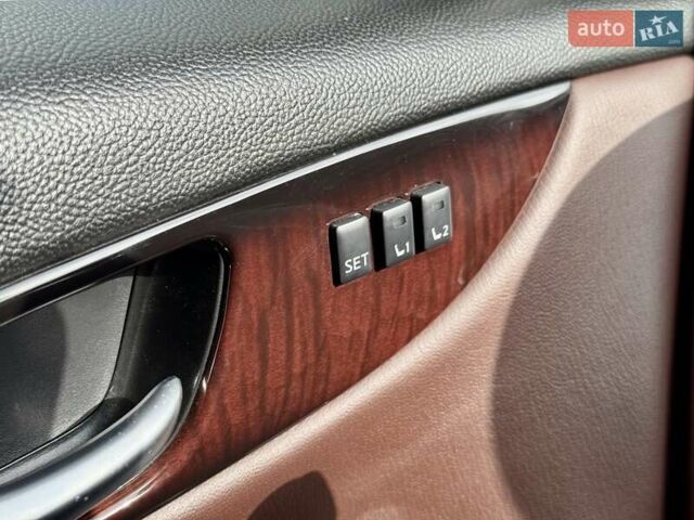 Черный Инфинити QX50, объемом двигателя 3.7 л и пробегом 64 тыс. км за 16800 $, фото 25 на Automoto.ua