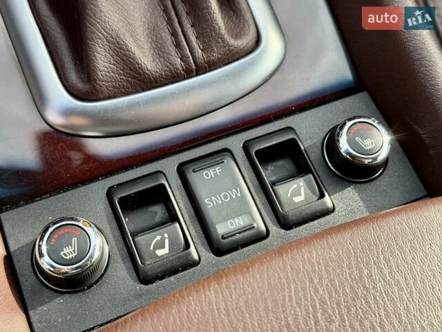 Черный Инфинити QX50, объемом двигателя 3.7 л и пробегом 64 тыс. км за 16800 $, фото 20 на Automoto.ua