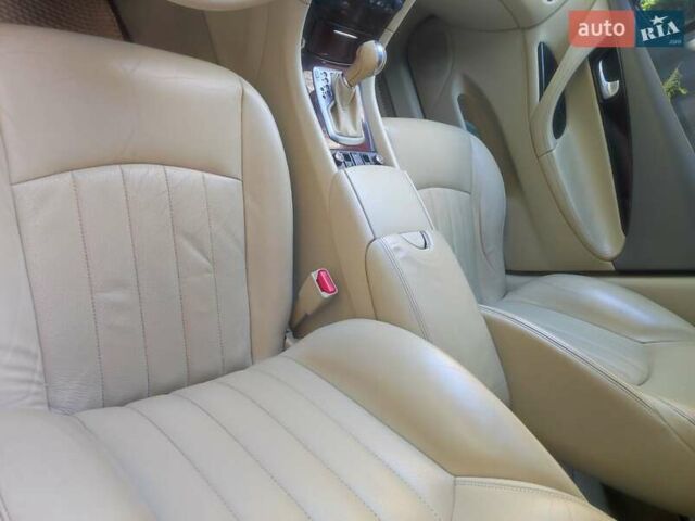 Черный Инфинити QX50, объемом двигателя 2.5 л и пробегом 175 тыс. км за 14699 $, фото 10 на Automoto.ua