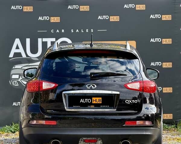 Черный Инфинити QX50, объемом двигателя 3.7 л и пробегом 64 тыс. км за 16800 $, фото 5 на Automoto.ua