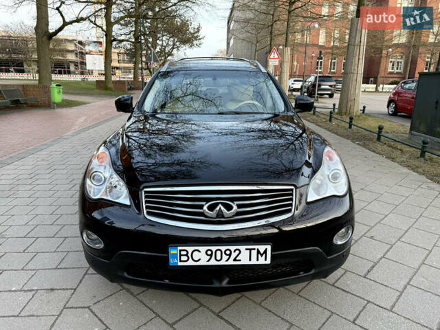 Черный Инфинити QX50, объемом двигателя 3.7 л и пробегом 255 тыс. км за 13500 $, фото 6 на Automoto.ua