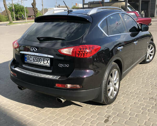 Чорний Інфініті QX50, об'ємом двигуна 3.7 л та пробігом 97 тис. км за 15000 $, фото 4 на Automoto.ua