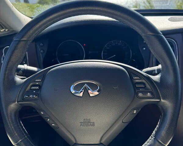 Черный Инфинити QX50, объемом двигателя 2.5 л и пробегом 60 тыс. км за 20300 $, фото 5 на Automoto.ua