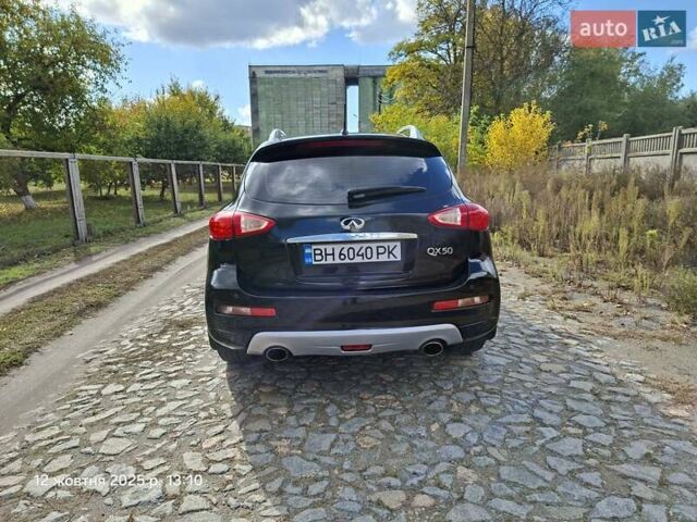 Черный Инфинити QX50, объемом двигателя 3.7 л и пробегом 111 тыс. км за 14000 $, фото 7 на Automoto.ua