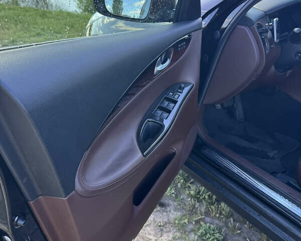 Черный Инфинити QX50, объемом двигателя 2.5 л и пробегом 60 тыс. км за 20300 $, фото 10 на Automoto.ua