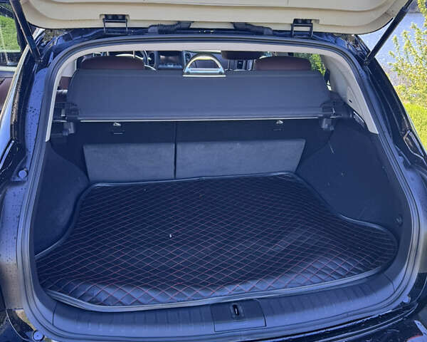 Черный Инфинити QX50, объемом двигателя 2.5 л и пробегом 60 тыс. км за 20300 $, фото 12 на Automoto.ua