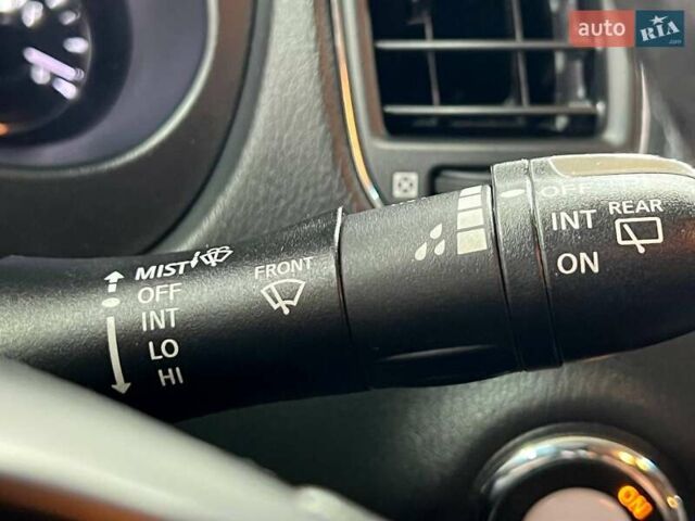 Черный Инфинити QX50, объемом двигателя 3.7 л и пробегом 195 тыс. км за 11800 $, фото 29 на Automoto.ua