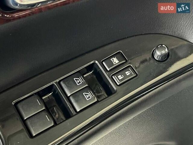 Черный Инфинити QX50, объемом двигателя 3.7 л и пробегом 195 тыс. км за 11800 $, фото 10 на Automoto.ua
