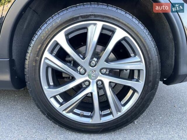 Чорний Інфініті QX50, об'ємом двигуна 3.7 л та пробігом 63 тис. км за 14900 $, фото 29 на Automoto.ua