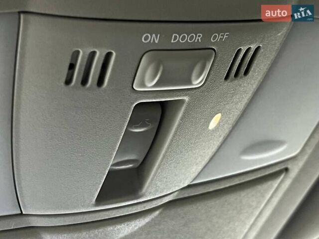 Черный Инфинити QX50, объемом двигателя 3.7 л и пробегом 195 тыс. км за 11800 $, фото 31 на Automoto.ua