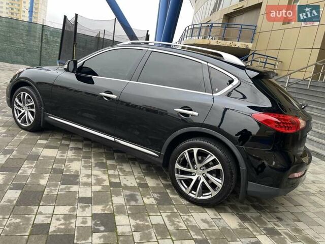 Черный Инфинити QX50, объемом двигателя 3.7 л и пробегом 65 тыс. км за 13999 $, фото 12 на Automoto.ua