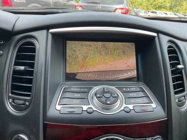 Черный Инфинити QX50, объемом двигателя 3.7 л и пробегом 51 тыс. км за 2200 $, фото 5 на Automoto.ua