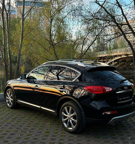 Черный Инфинити QX50, объемом двигателя 2.5 л и пробегом 60 тыс. км за 20300 $, фото 4 на Automoto.ua