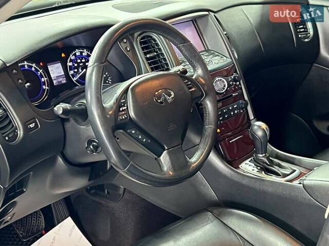 Черный Инфинити QX50, объемом двигателя 3.7 л и пробегом 195 тыс. км за 11800 $, фото 9 на Automoto.ua