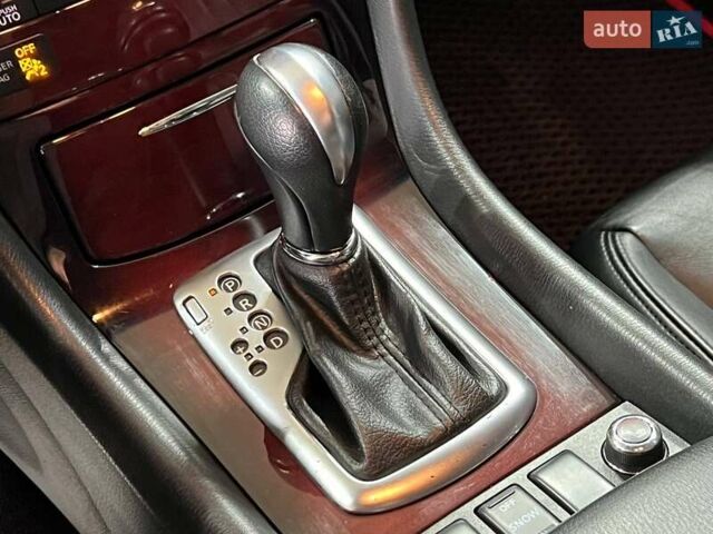 Черный Инфинити QX50, объемом двигателя 3.7 л и пробегом 195 тыс. км за 11800 $, фото 16 на Automoto.ua