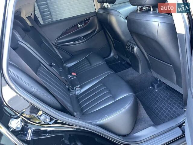 Чорний Інфініті QX50, об'ємом двигуна 3.7 л та пробігом 63 тис. км за 14900 $, фото 47 на Automoto.ua