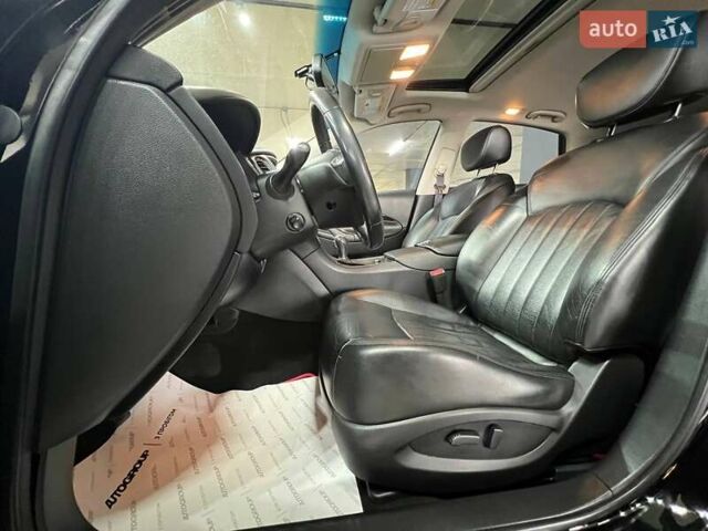 Черный Инфинити QX50, объемом двигателя 3.7 л и пробегом 195 тыс. км за 11800 $, фото 35 на Automoto.ua