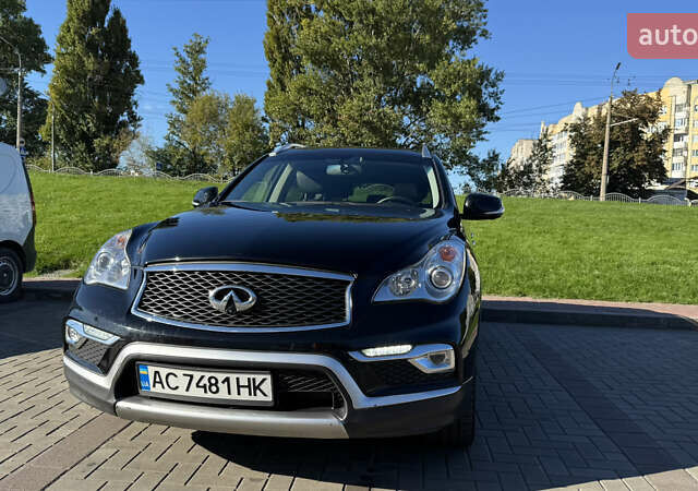 Черный Инфинити QX50, объемом двигателя 3.7 л и пробегом 62 тыс. км за 17000 $, фото 1 на Automoto.ua