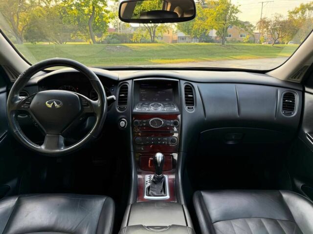 Черный Инфинити QX50, объемом двигателя 3.7 л и пробегом 59 тыс. км за 14000 $, фото 12 на Automoto.ua
