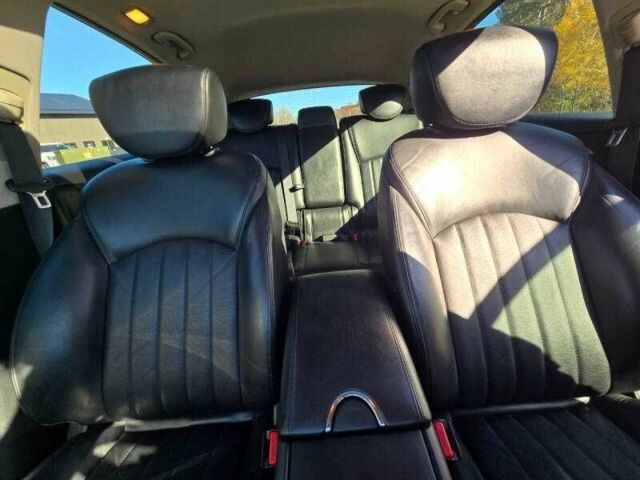 Черный Инфинити QX50, объемом двигателя 3.7 л и пробегом 58 тыс. км за 2200 $, фото 8 на Automoto.ua