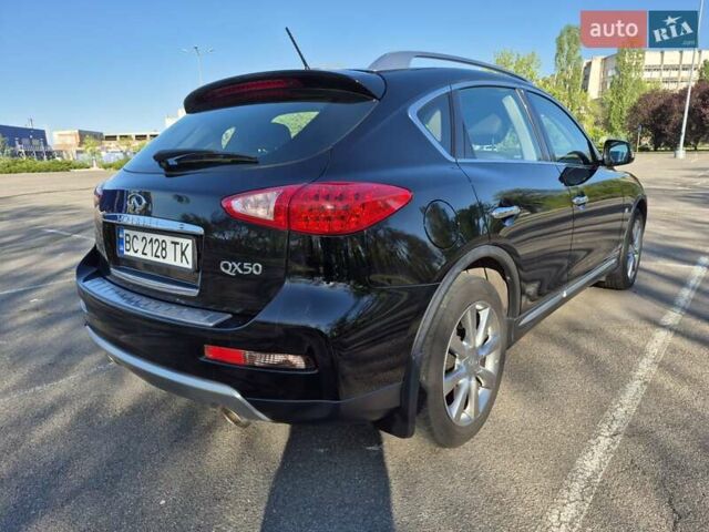 Черный Инфинити QX50, объемом двигателя 3.7 л и пробегом 104 тыс. км за 18700 $, фото 5 на Automoto.ua